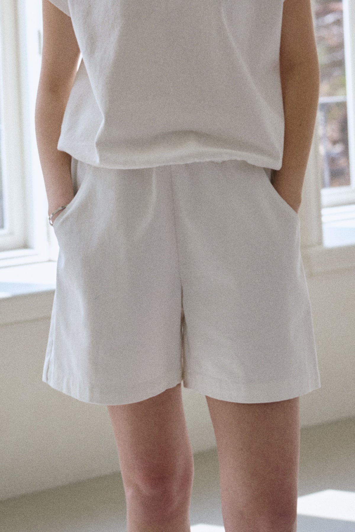 City Short - Milk