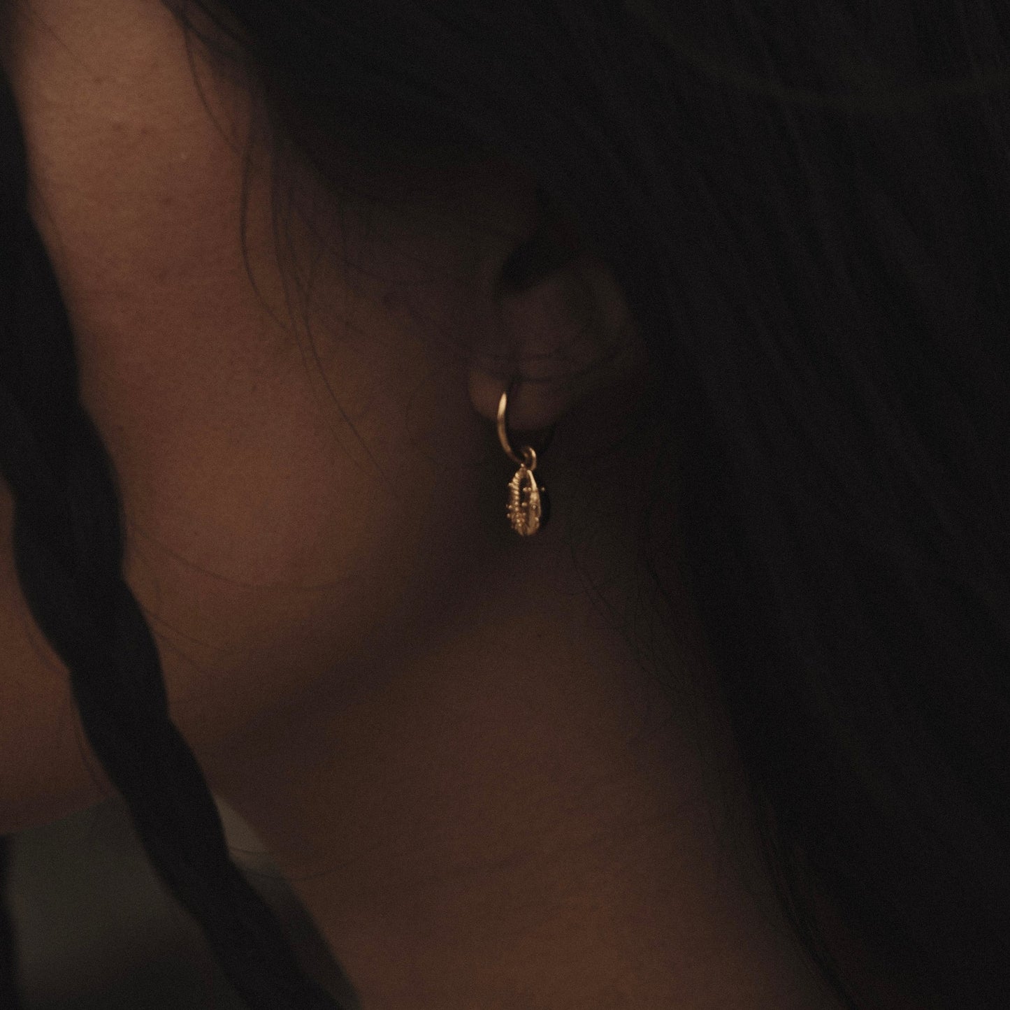 Aphrodite Mini Hoop Earrings - Gold