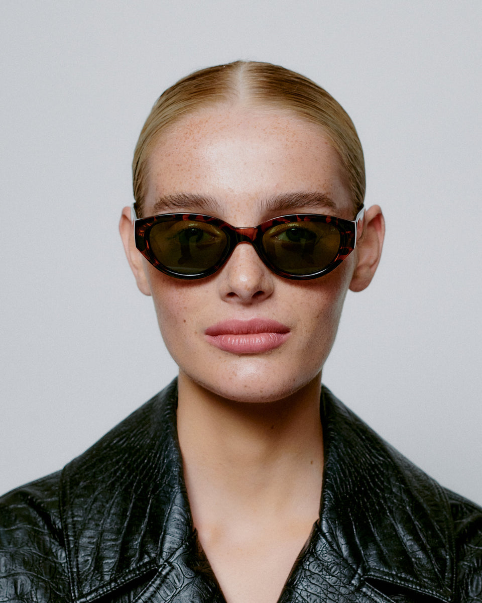Winnie Sunglasses - Demi Tortoise