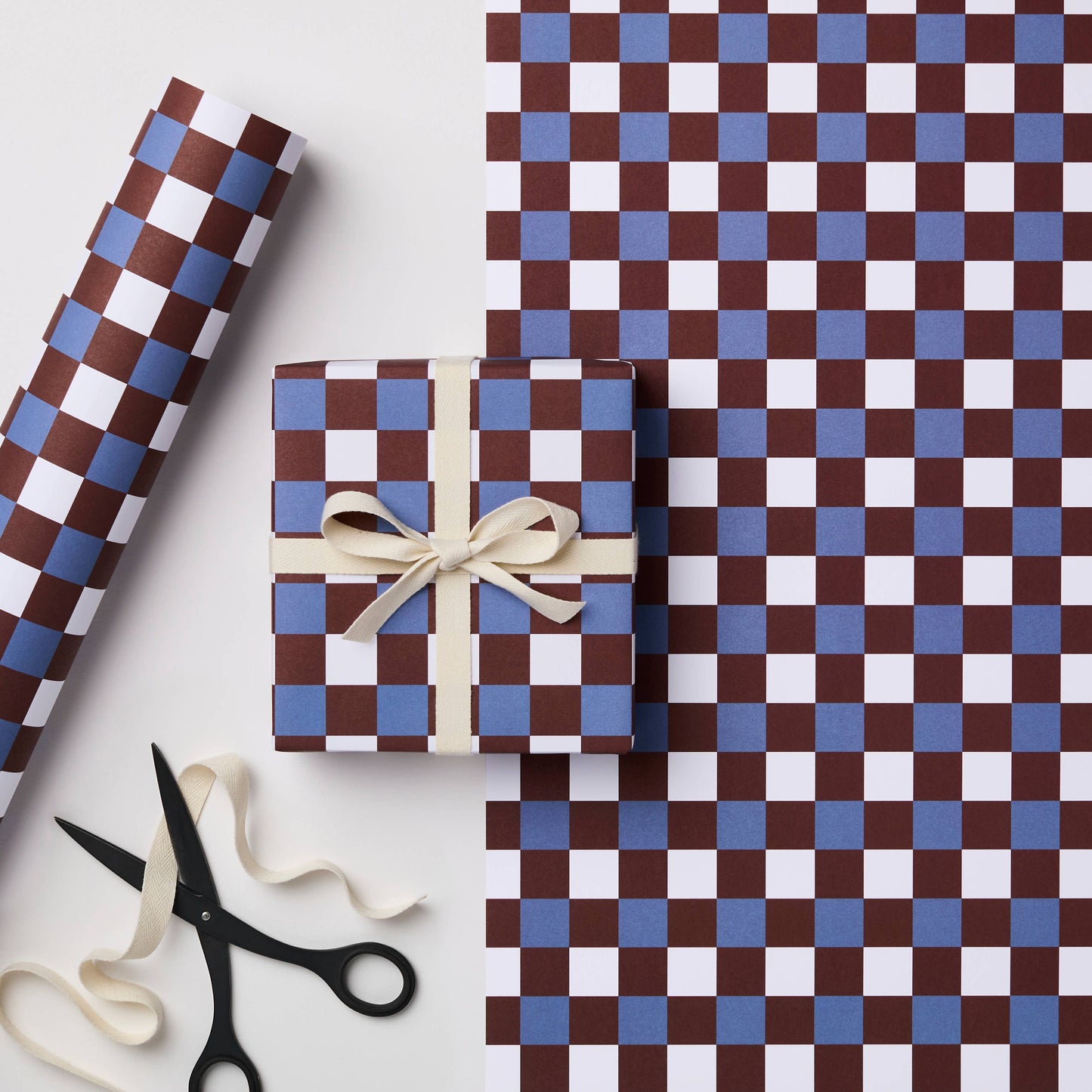BLUE/RUSSET BRUGGE TILE GIFT WRAP