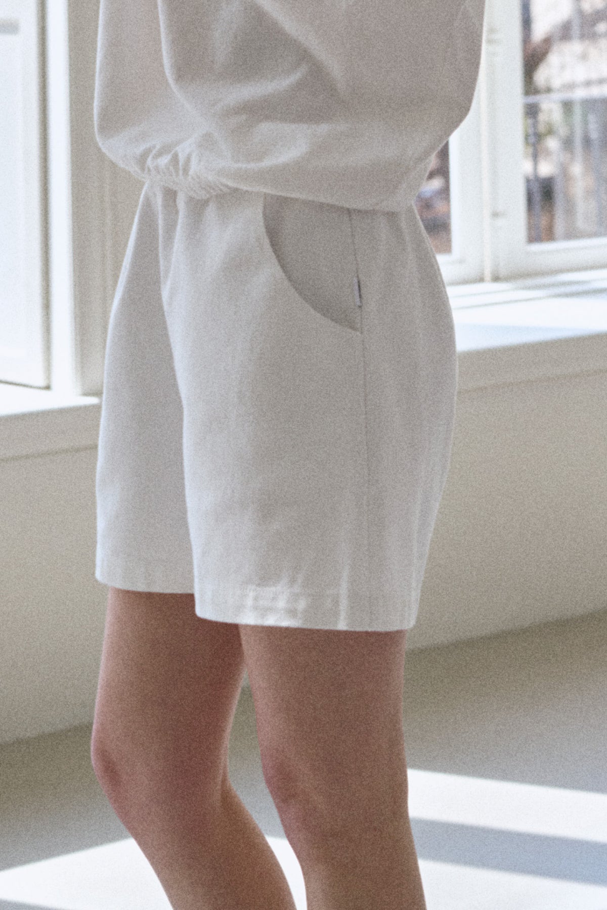 City Short - Milk