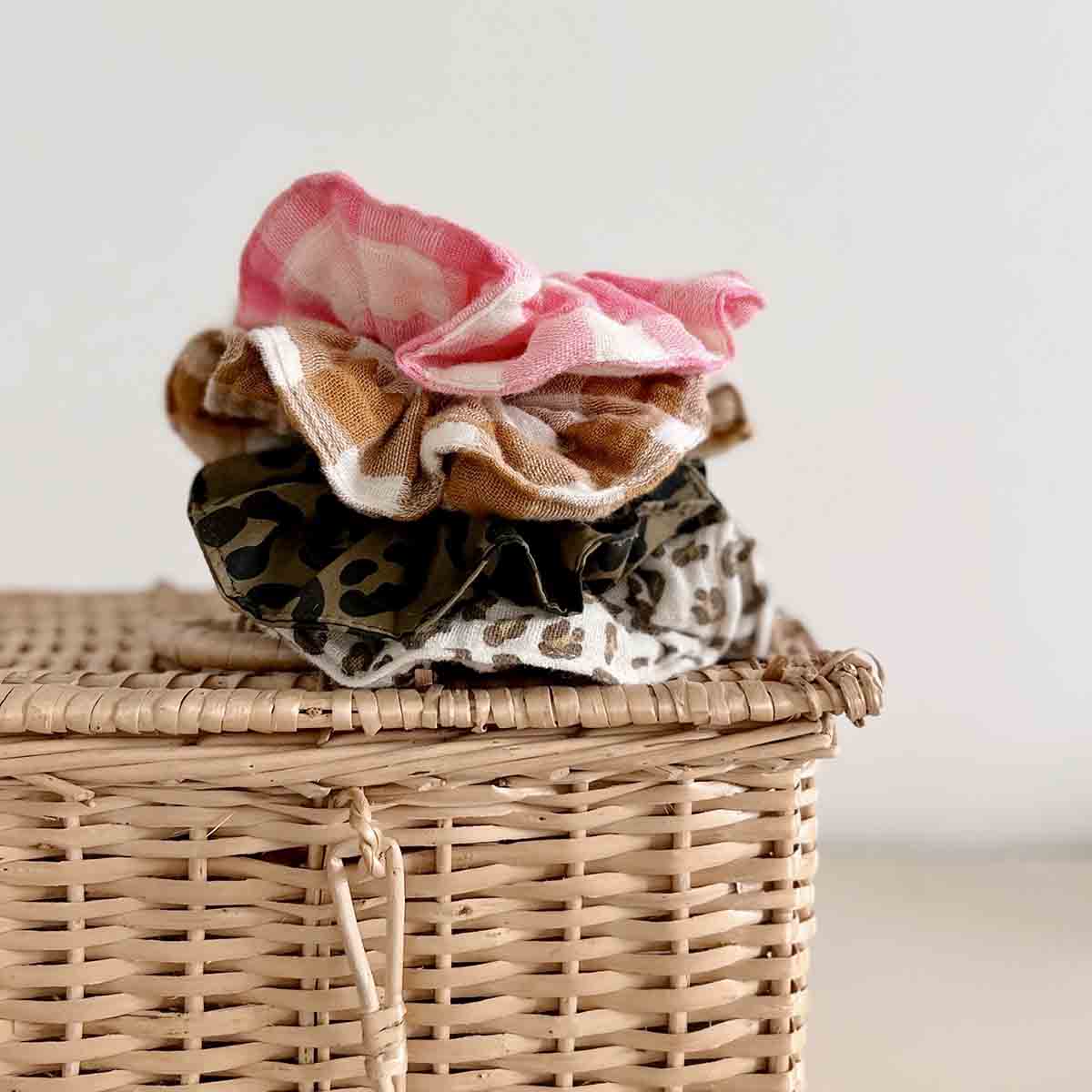 Ecru-Caramel Gingham Check Scrunchie