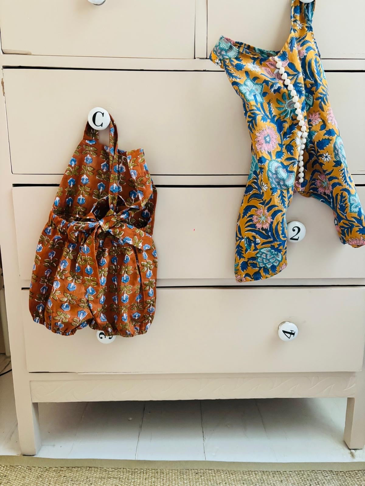 Pretty Paisley - Omsie