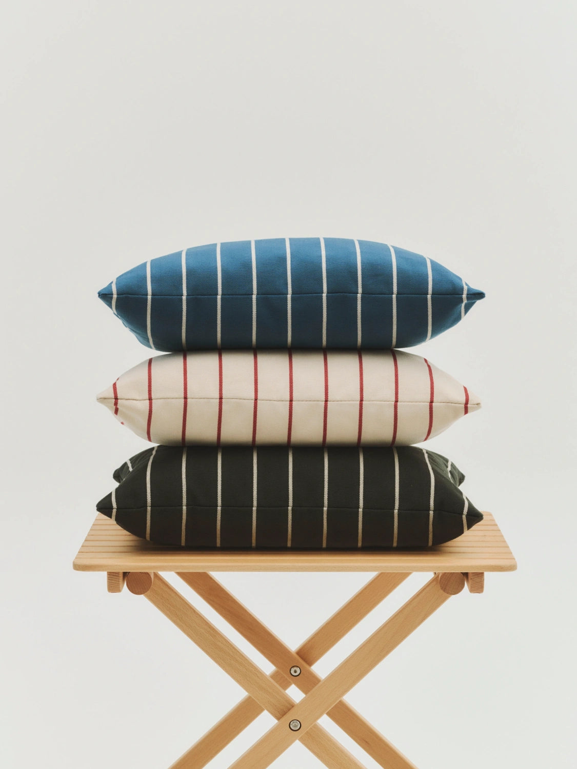 Outdoor Market Cushion 45x35 - Beige With Red Stripes