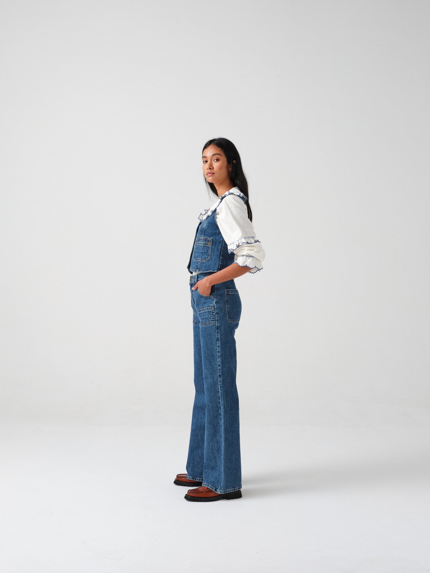 Queenie Jean In Voyager Vintage
