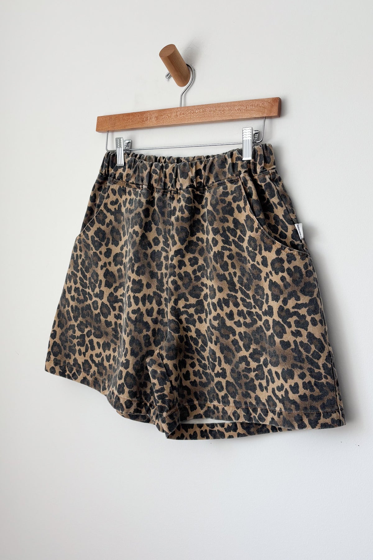 City Short - Leopard