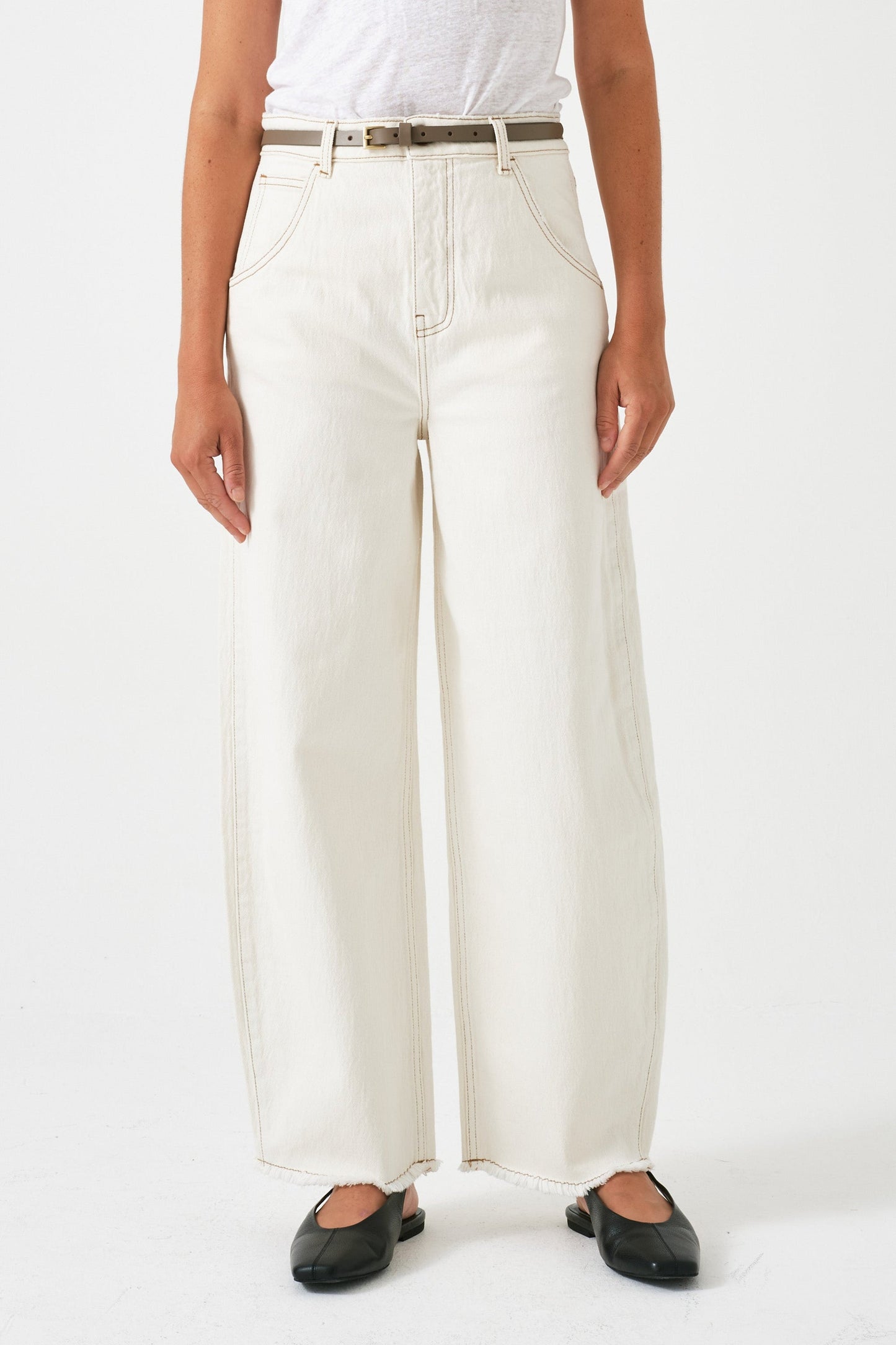 Bo Barrel Leg Jeans - Ecru