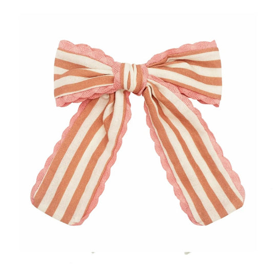 Stripy Scallop Long Bow Clip