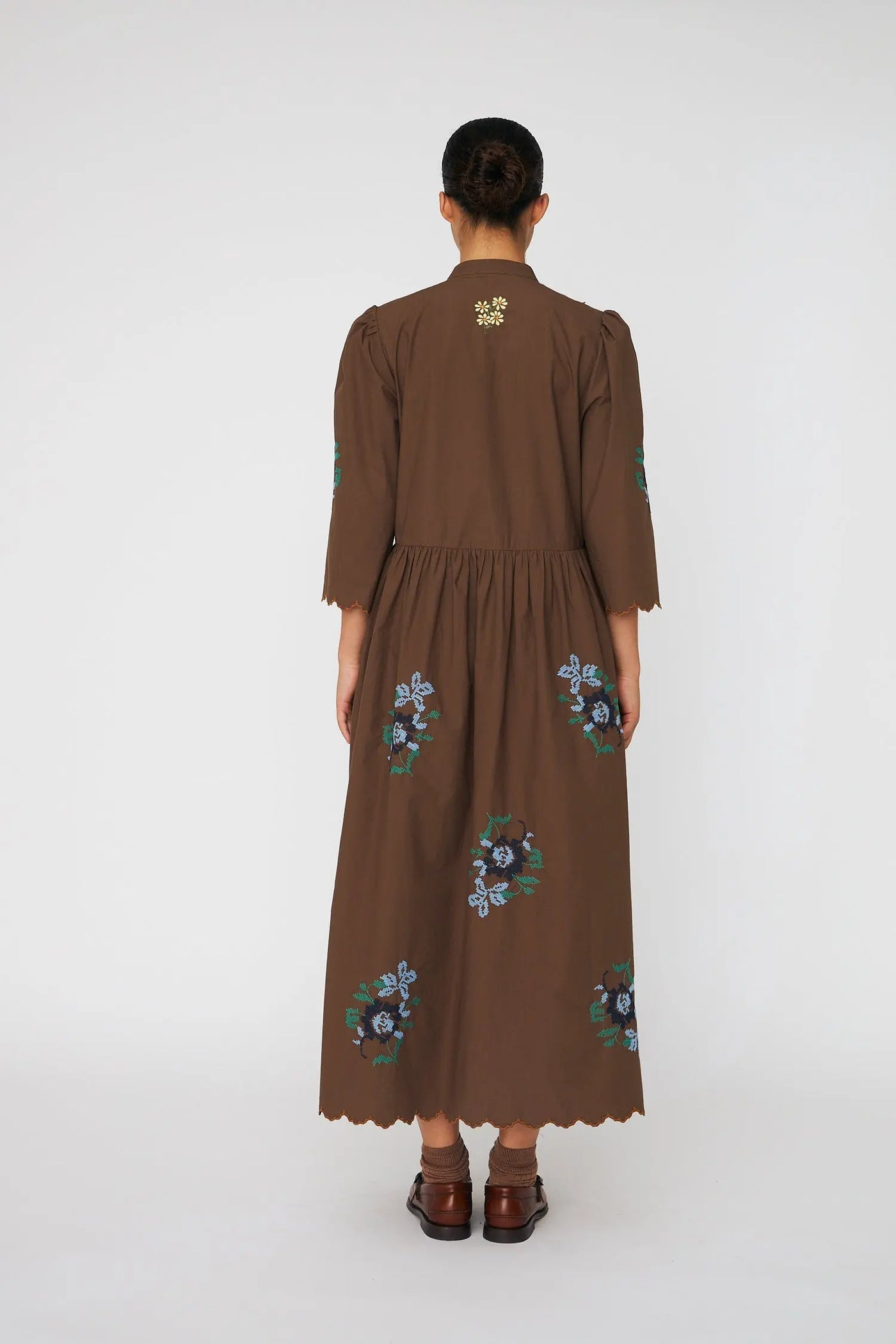 Embroidered Loose Midi Dress