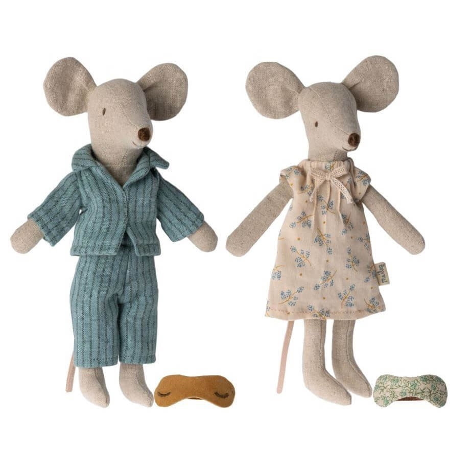 Mum and Dad Mouse in a Cigar Box