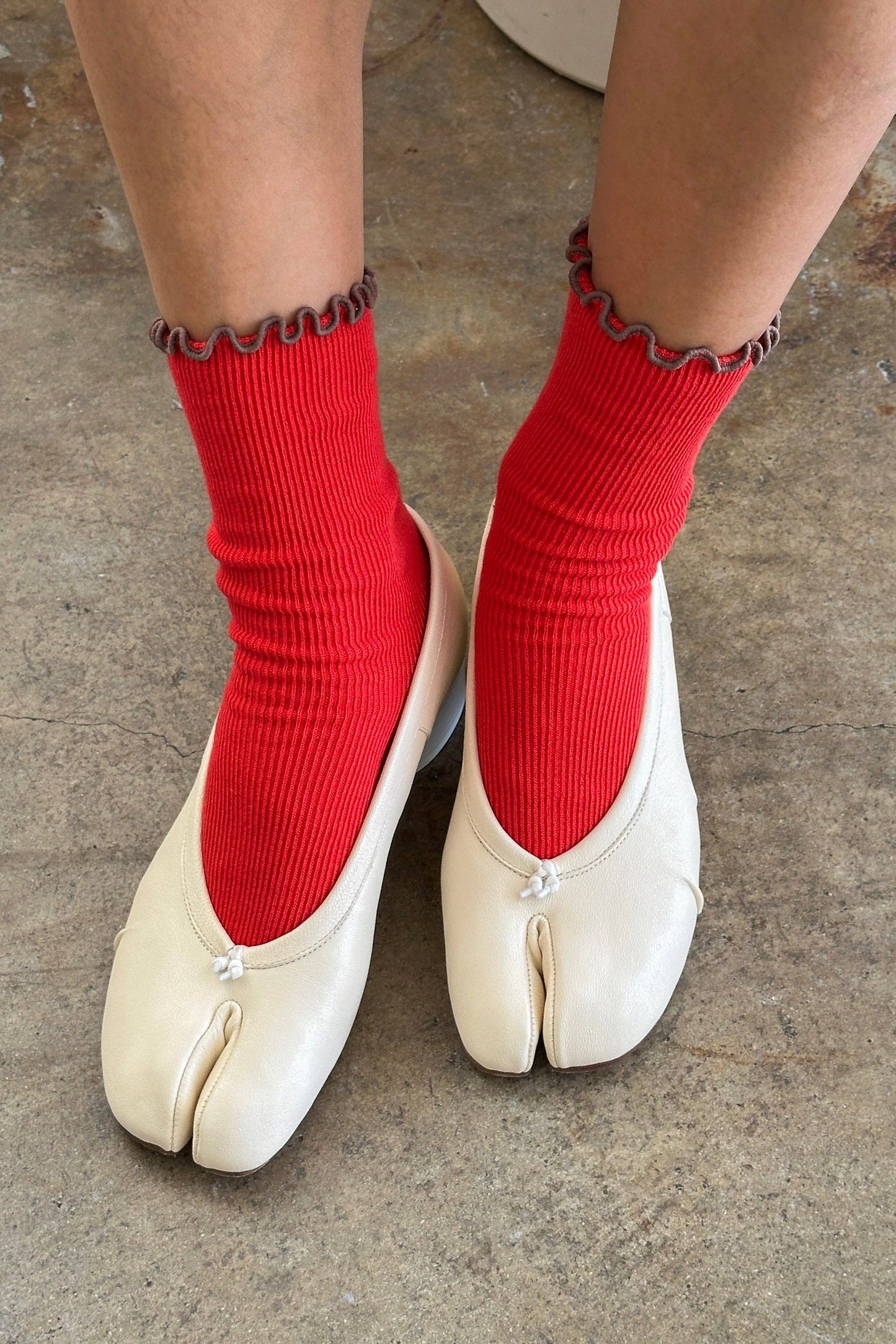 Ruffled Modal Socks - Paprika/Brown