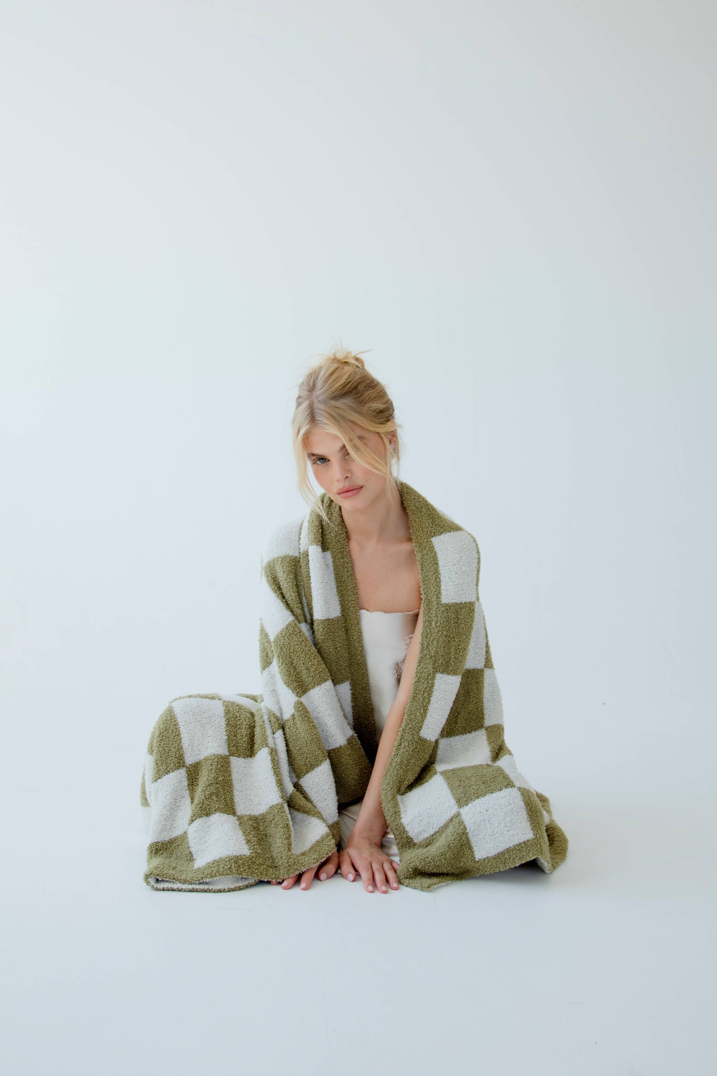 The Teddy Throw - 100% Recycled - Khaki Check