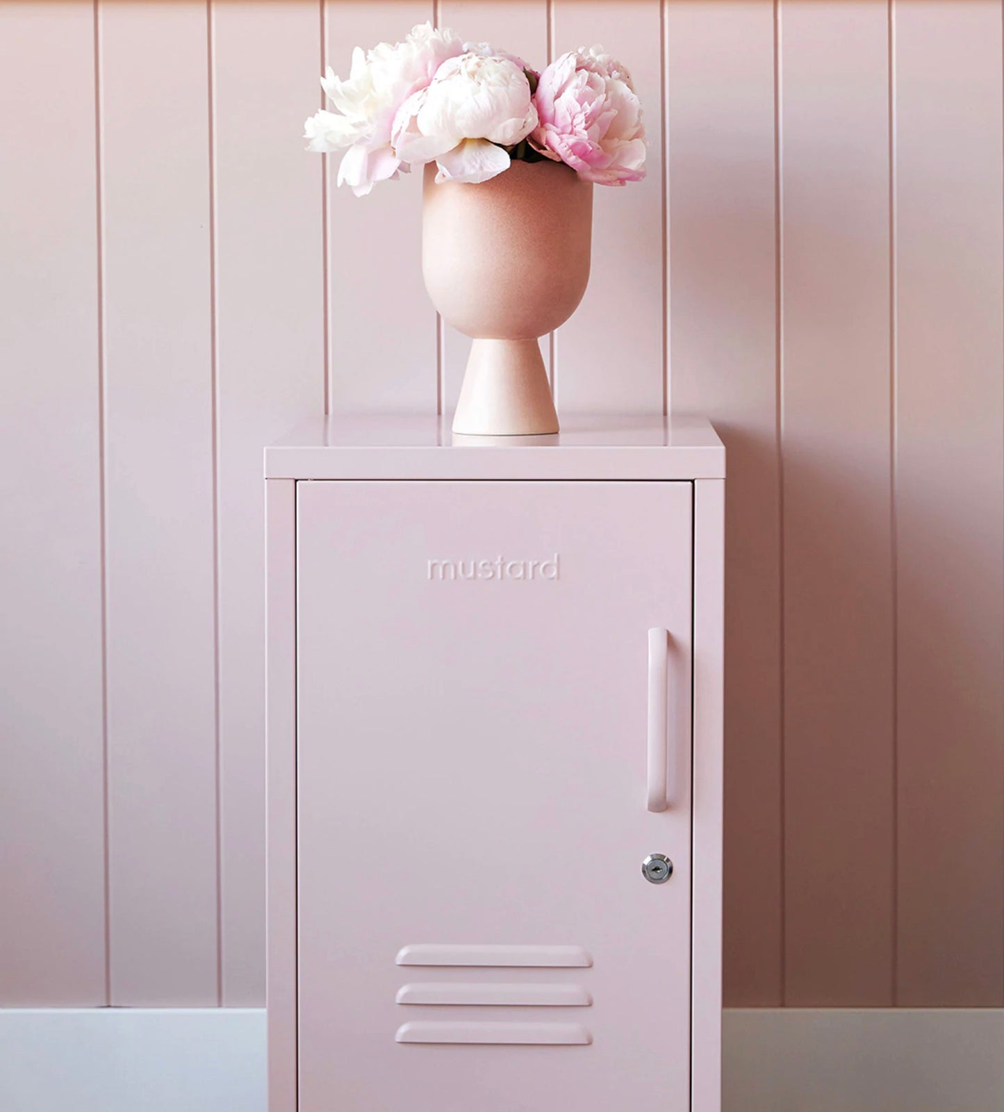 Mustard Made The Shorty Locker (Left)