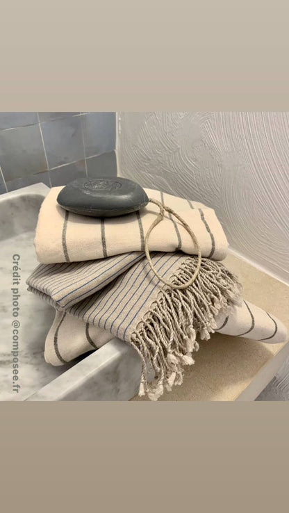 Pebble Soap on a Rope Honey & Orange Blossom 200g