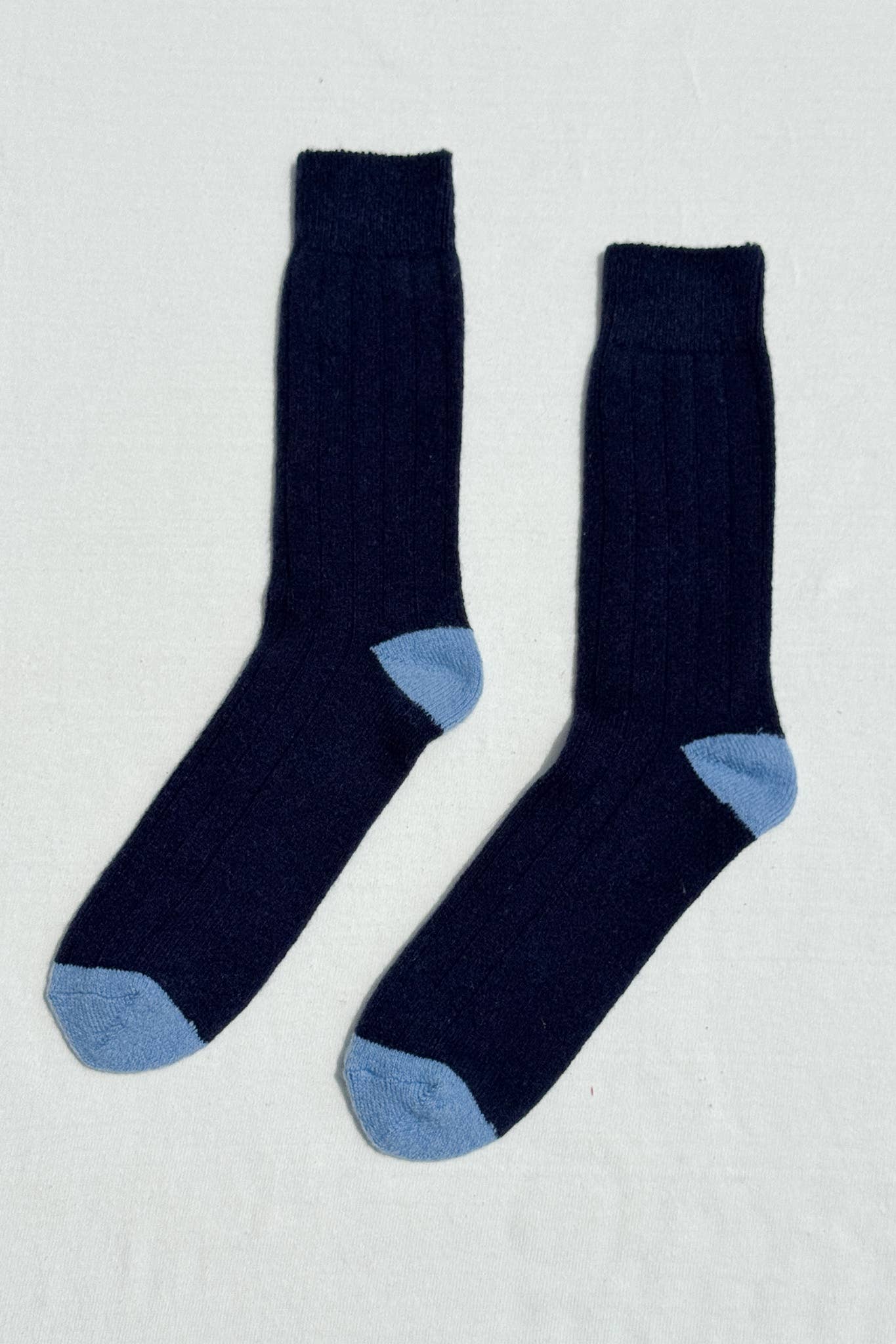 Extended Cashmere Classic Socks: Navy