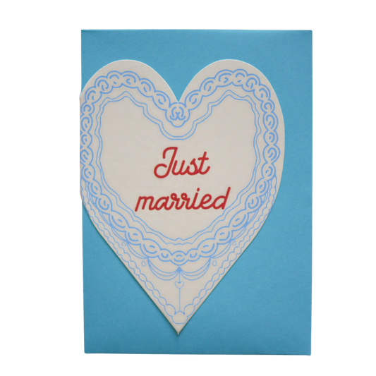 Just married wedding cake heart card