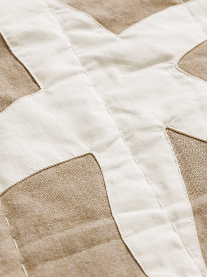 Kove Appliqué Quilted Blanket - Tan