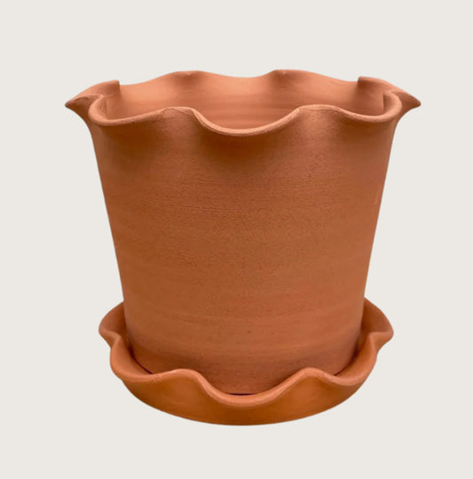 Frilly Plant Pot and Saucer - Terracotta
