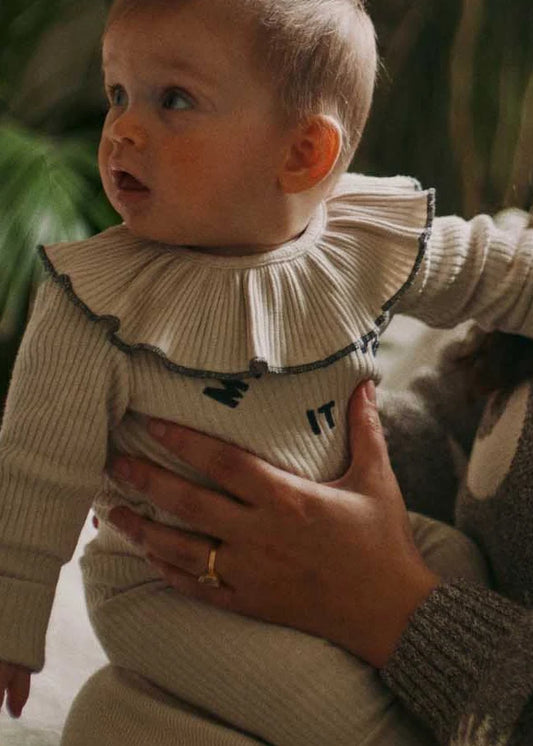 Bobbi Oat Collar Bib