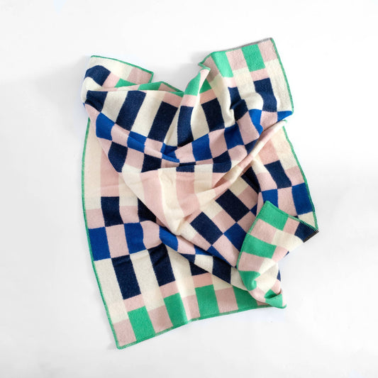 Wool Throw Blanket: Studie Cobalt