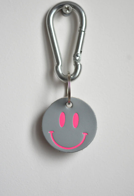 Smiley Leather Key Ring - Grey/ Pink