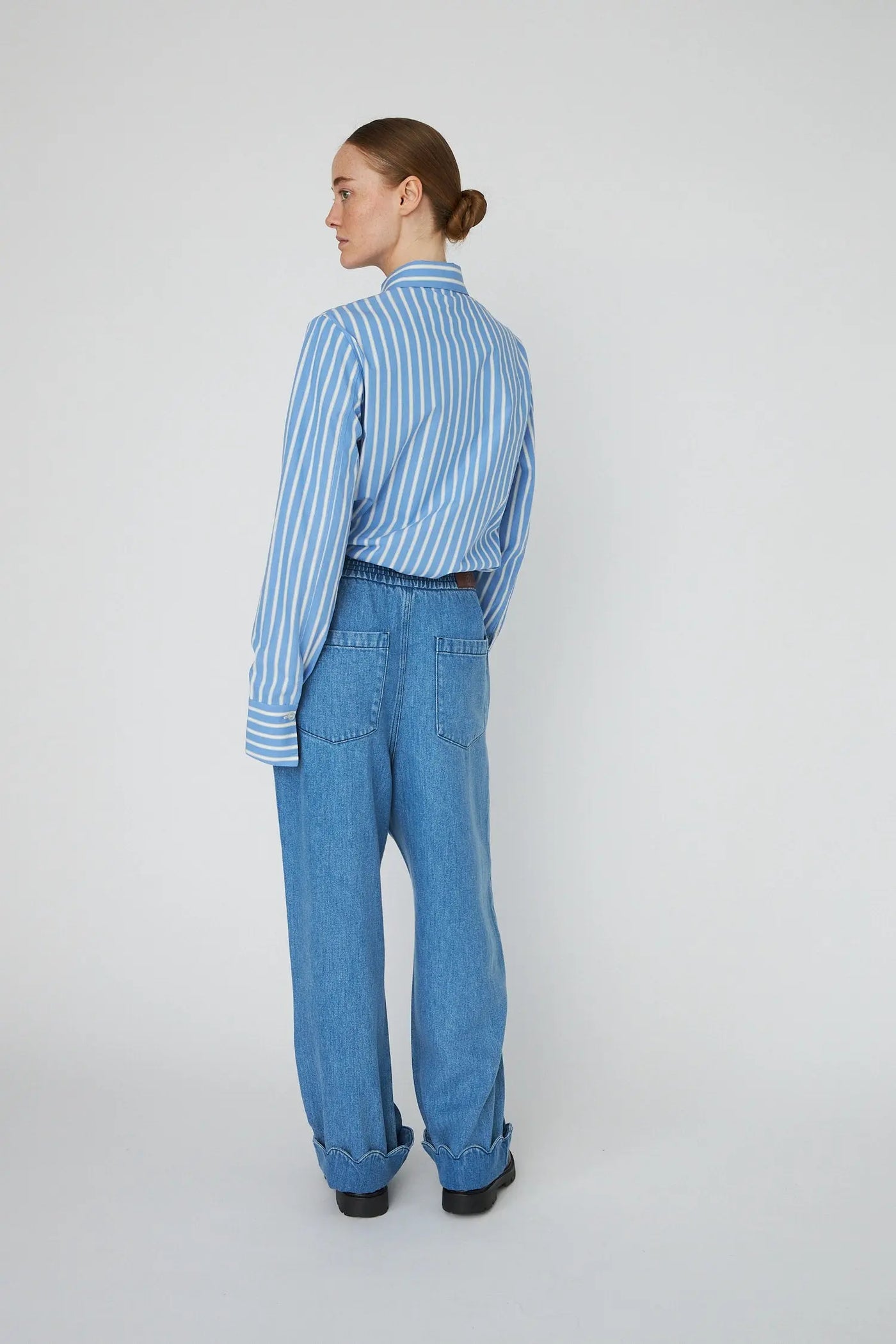 Washed Blue Low Waist Pants With Scallop Edge