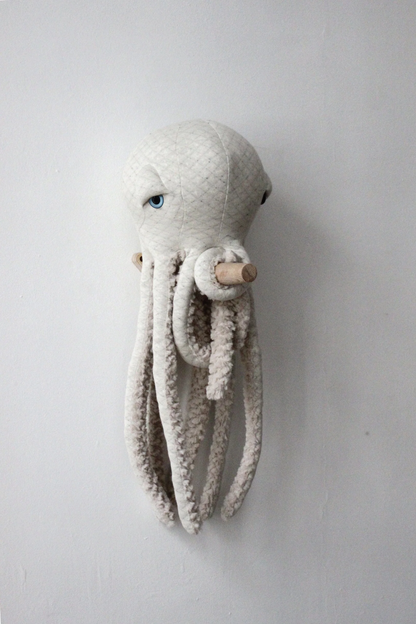 Small Octopus - Albino