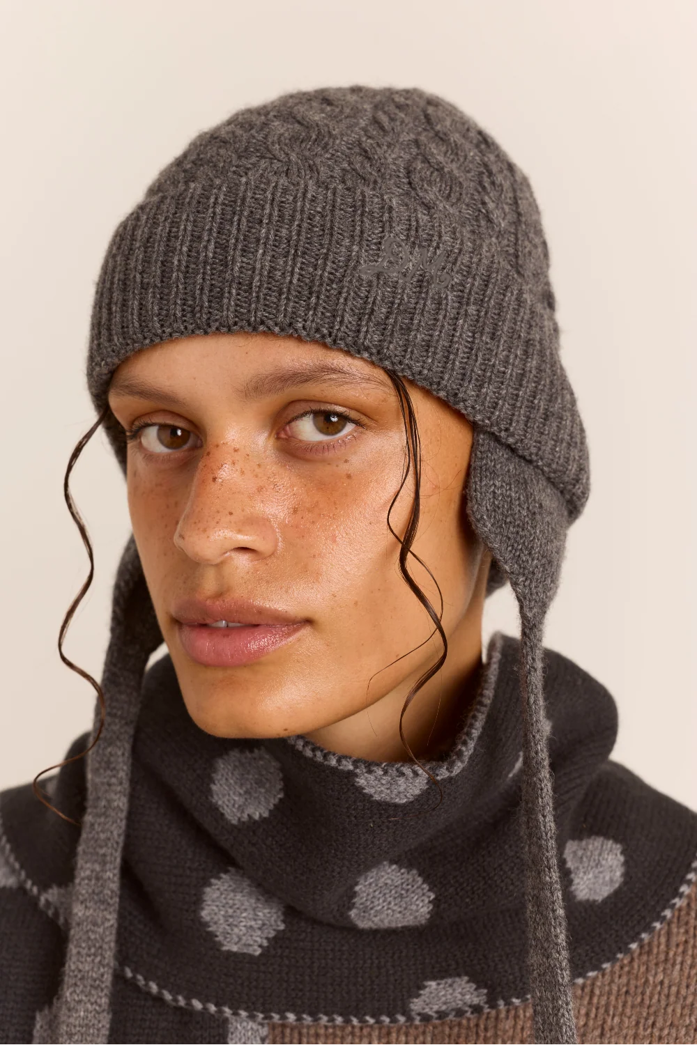 Cashmere / Wool Blend Mix Turn Up Tie Beanie - Charcoal