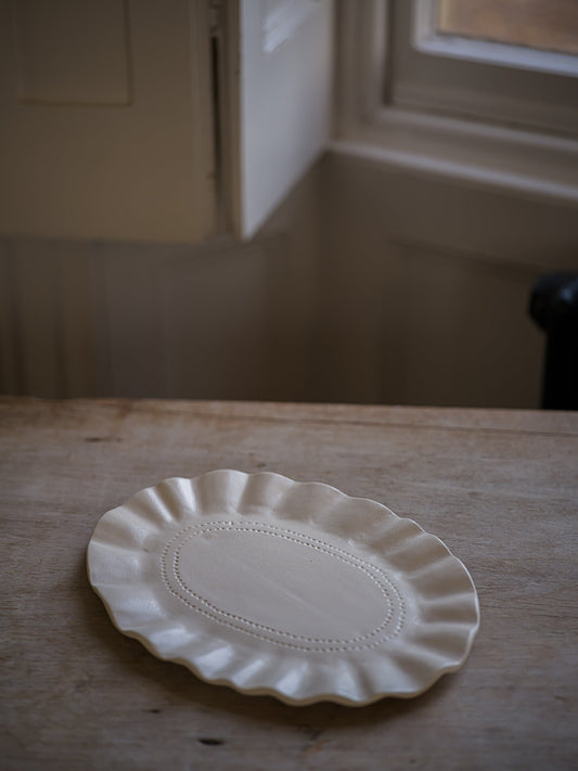 The Studio Frilly Platter