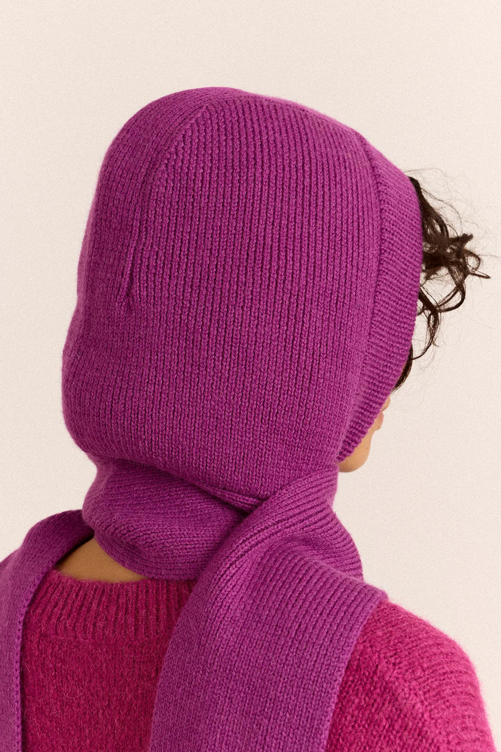 Tassel Hooded Wool Scarf - Magenta