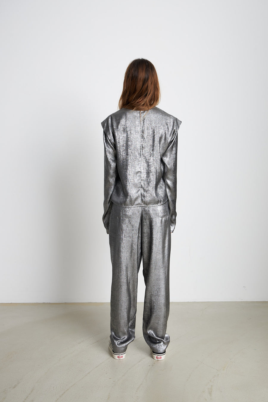 W ROTATES Shiny Blouse Silver Grey