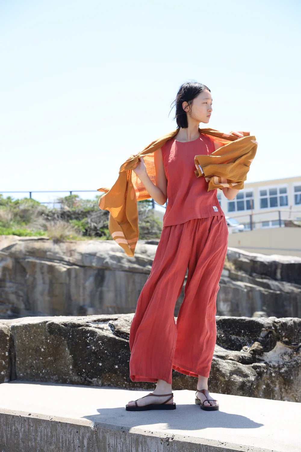 Basic Linen Vest - Paprika