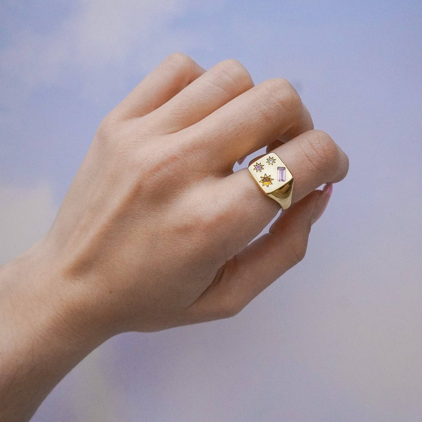 Kaleidoscope Disco Signet Ring: Gold / Medium