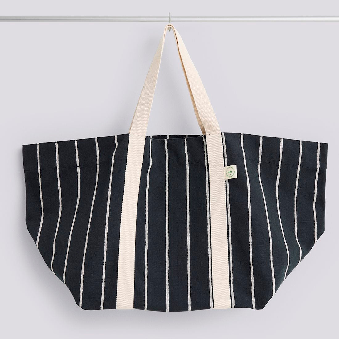 Outdoor Market Picnic Bag - Medium Black With Beige Stripe