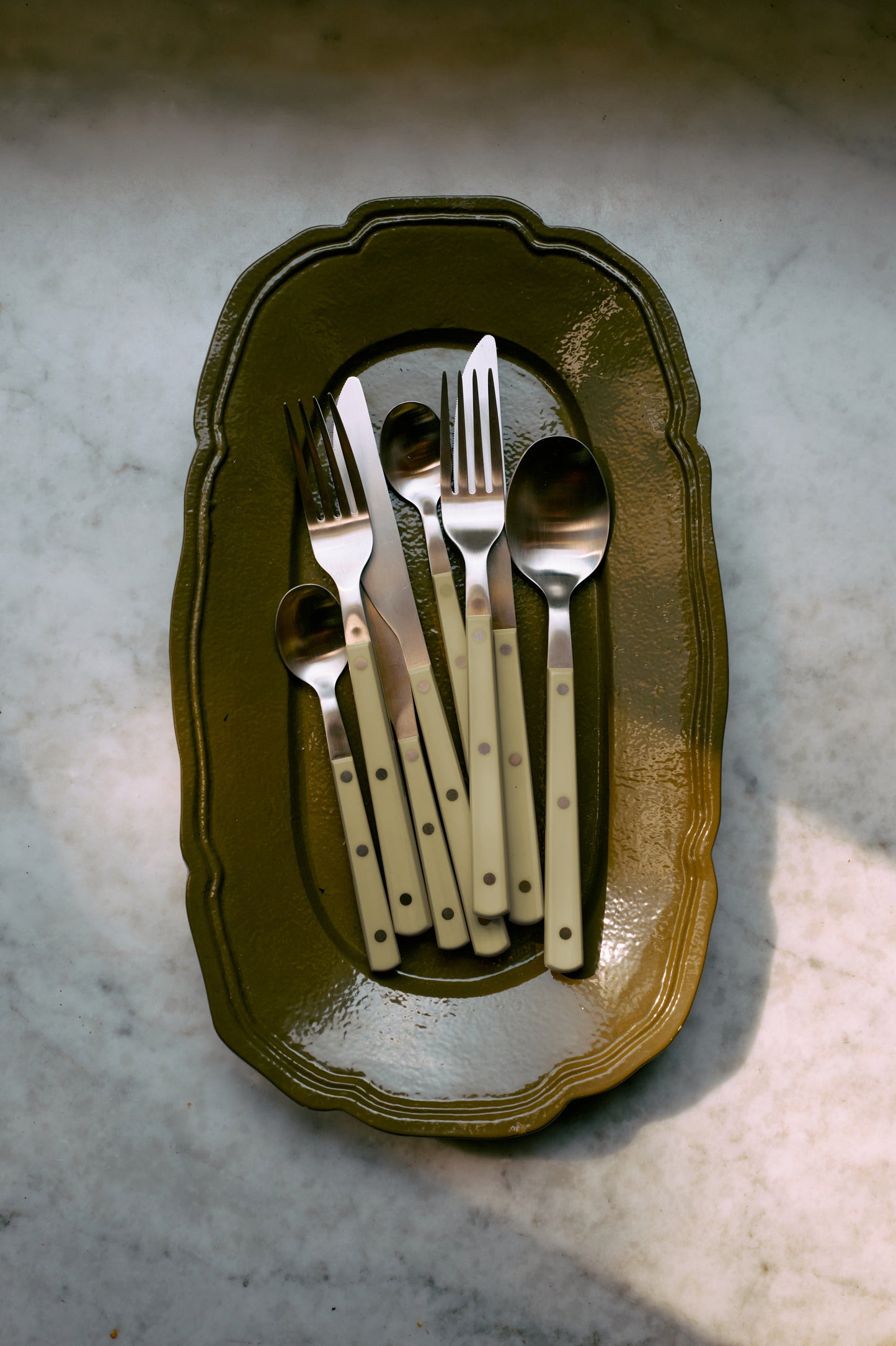 New Classics Serving Tray - Olive