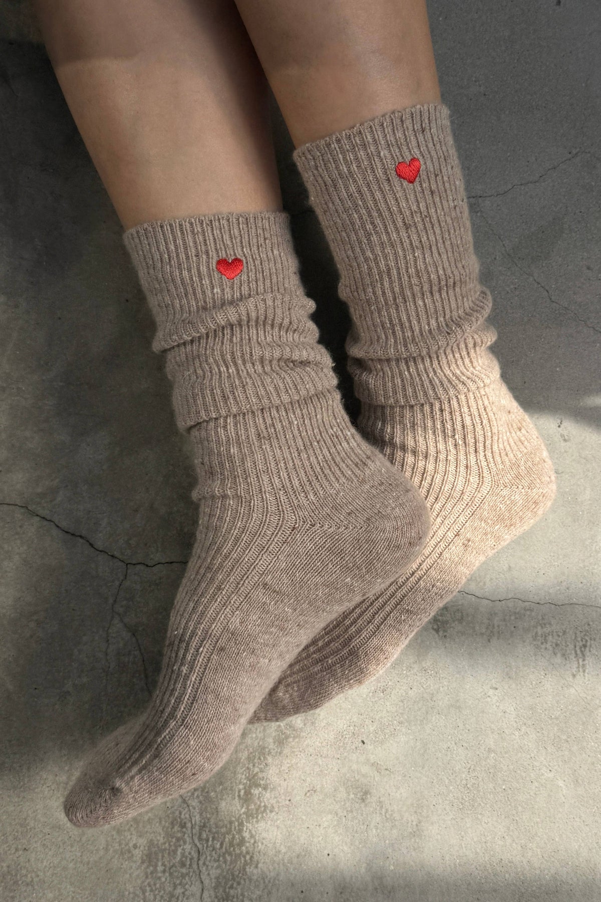 Embroidered Snow Socks - Tan