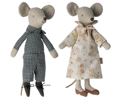 Grandma And Grandpa Mice in A Cigar Box