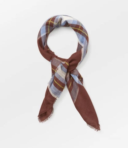 Plaidia Cowea Scarf: Cappuccino Brown