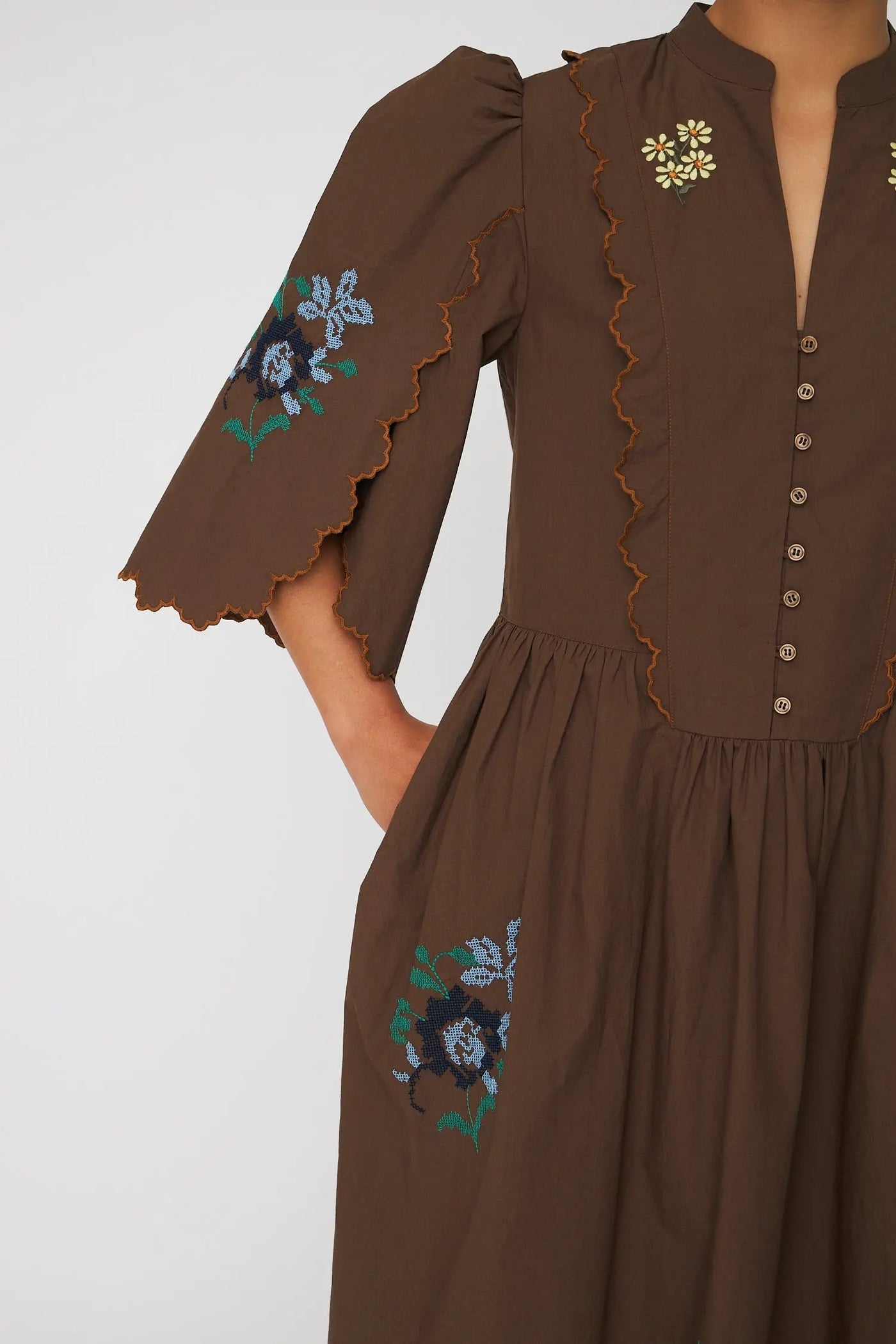 Embroidered Loose Midi Dress