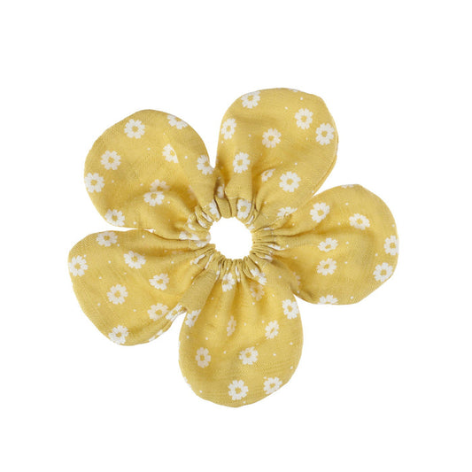Darling Daisy Scrunchie