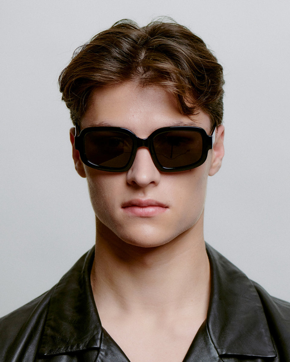 Pluto Sunglasses - Black