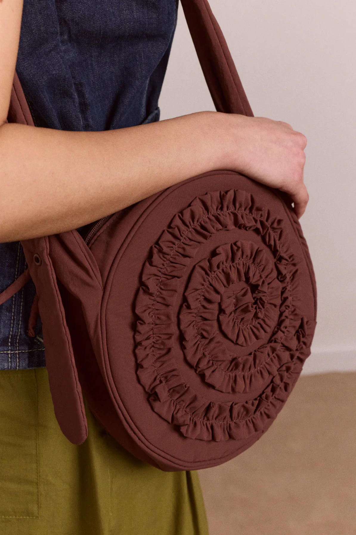 Rae Circle Swirl Bag - Chocolate