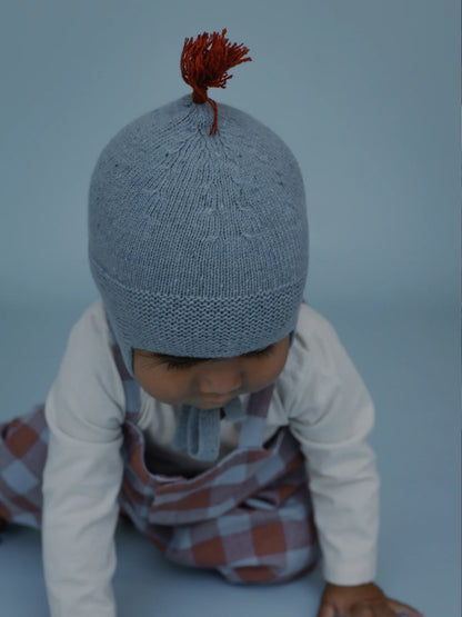 Winter Sky Contrast Tassel Hat