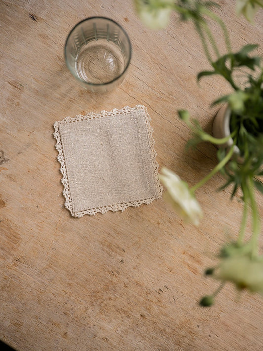 Linen And Lace Set Of 4 Coasters: Natural