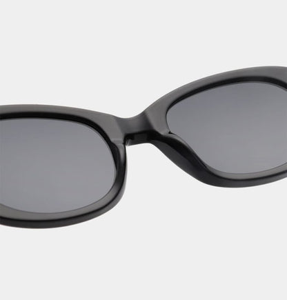 Anma Sunglasses - Black