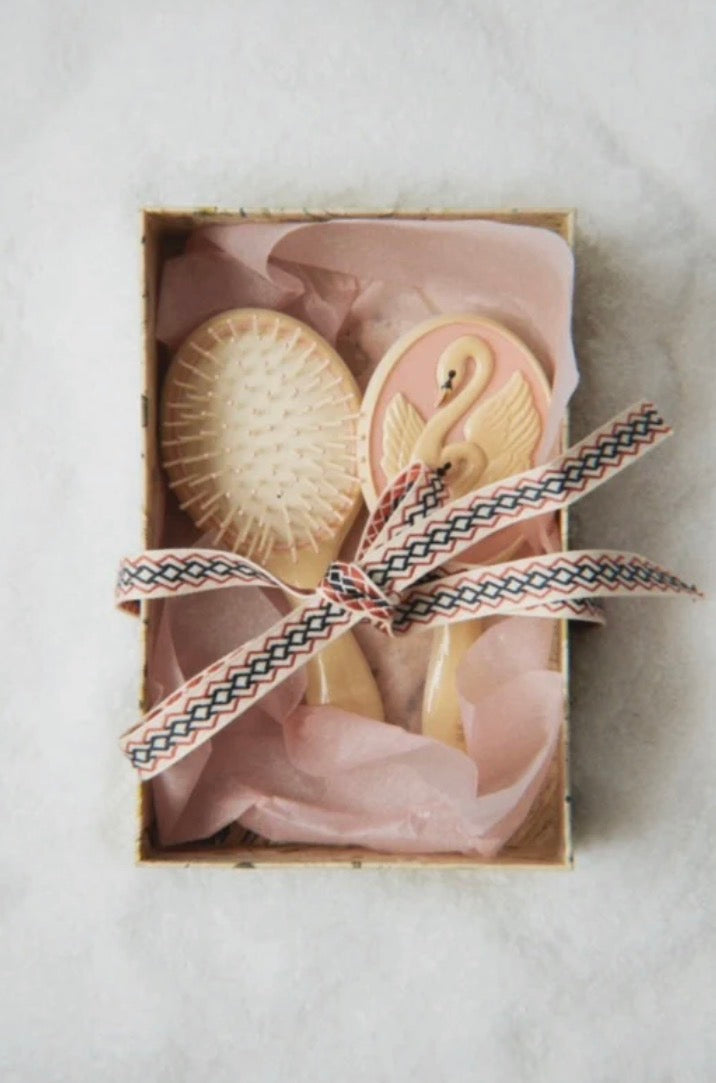 Swan Beauty Set - Comb and Mirror
