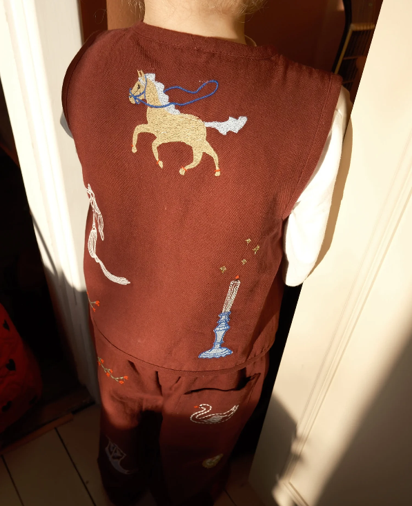 Ellie Mini Vest - Burgundy