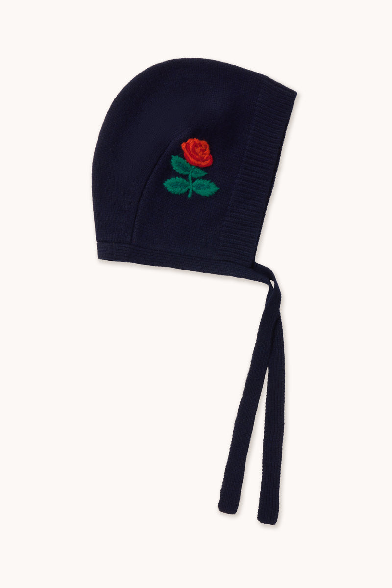 Roses Bonnet