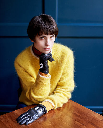 Mabel Sheppard Eyes Gloves