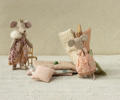 Big Sister Mouse - Princess And The Pea